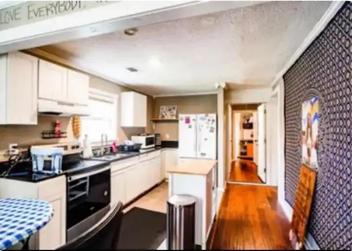 Hilltop Hideaway Unit 1