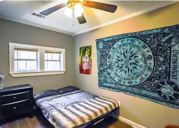 Hilltop Hideaway Unit 1
